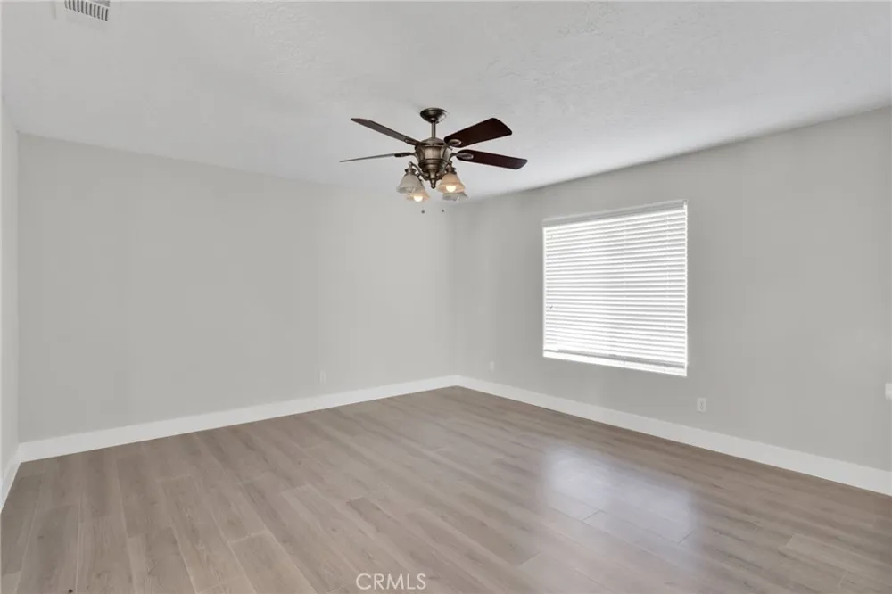 17389 Central Road Apple Valley, CA 92307