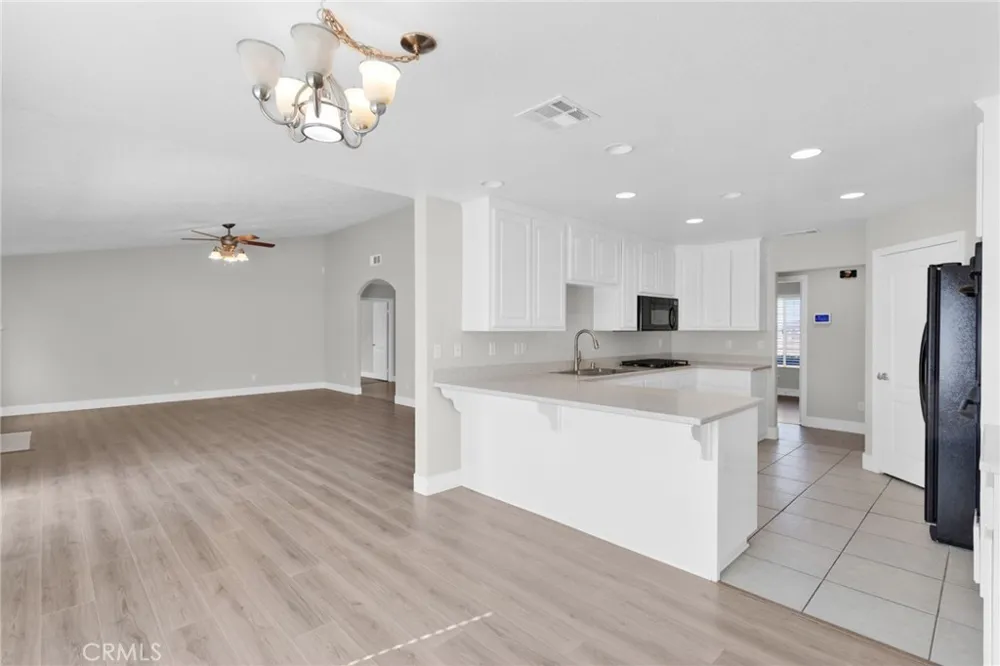 17389 Central Road Apple Valley, CA 92307