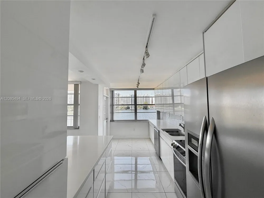 18081 Biscayne Blvd #504 Aventura, FL 33160