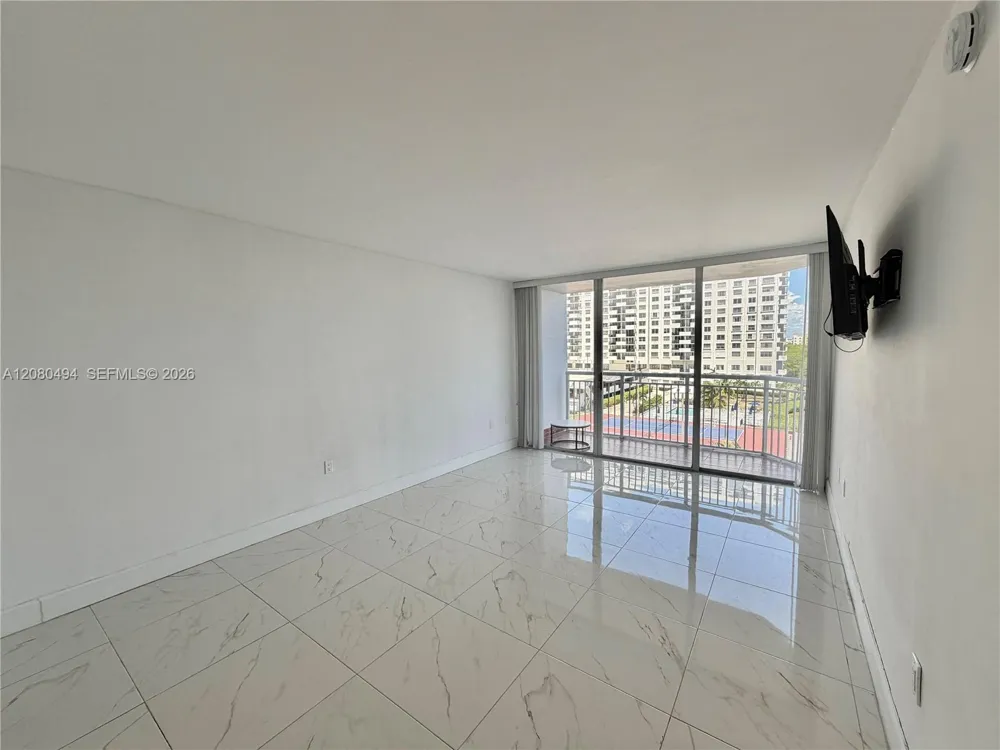 18081 Biscayne Blvd #504 Aventura, FL 33160