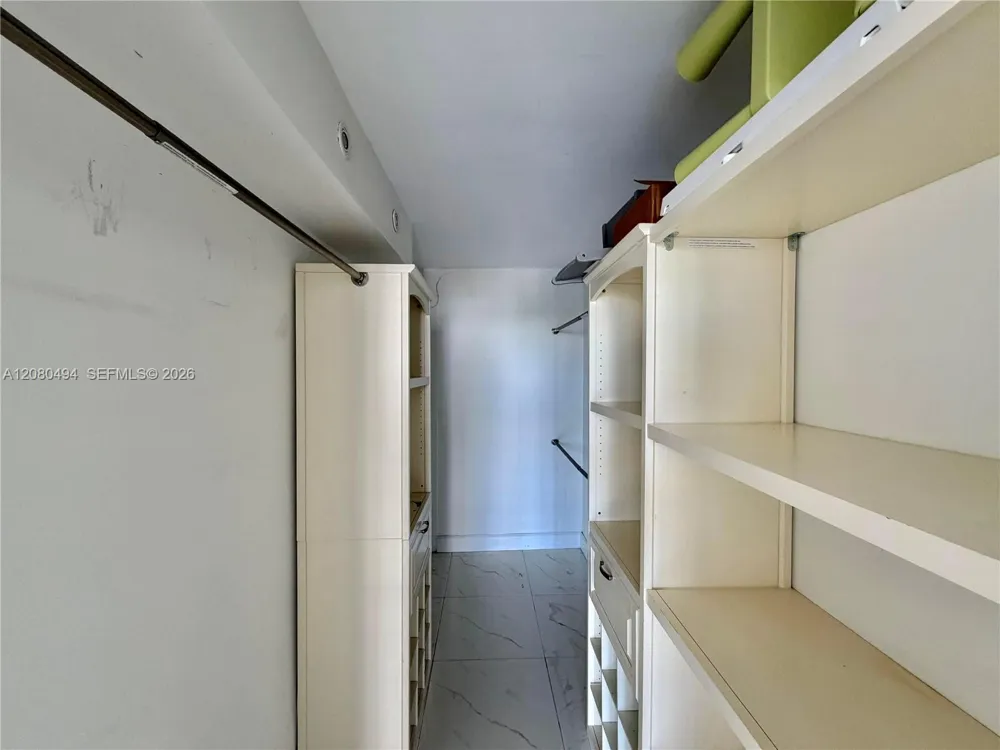 18081 Biscayne Blvd #504 Aventura, FL 33160