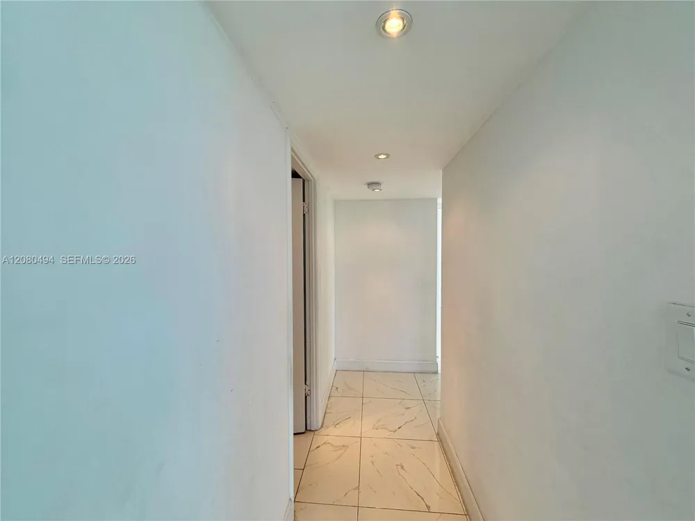 18081 Biscayne Blvd #504 Aventura, FL 33160