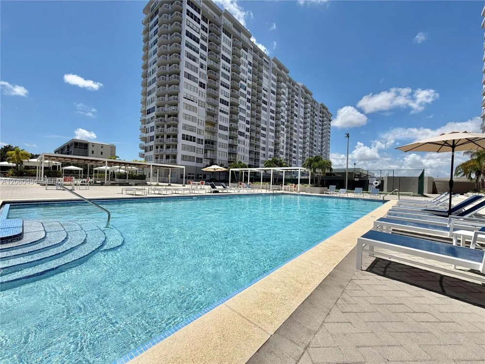 18081 Biscayne Blvd #504 Aventura, FL 33160