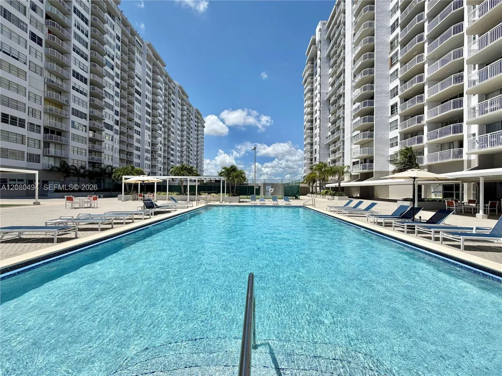 18081 Biscayne Blvd #504 Aventura, FL 33160