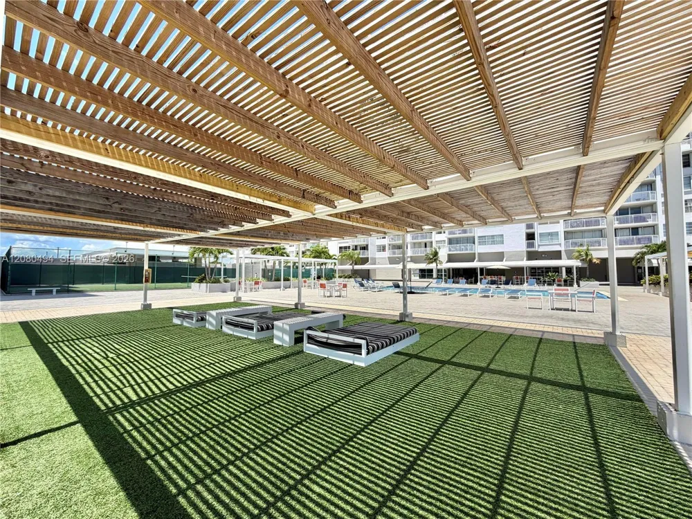 18081 Biscayne Blvd #504 Aventura, FL 33160