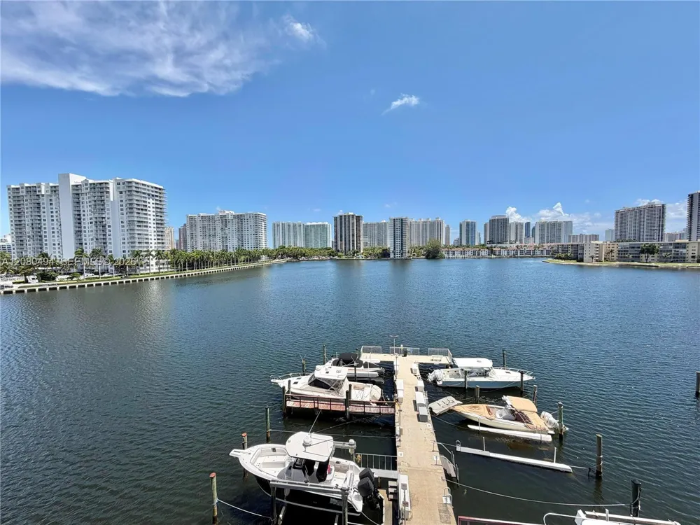 18081 Biscayne Blvd #504 Aventura, FL 33160