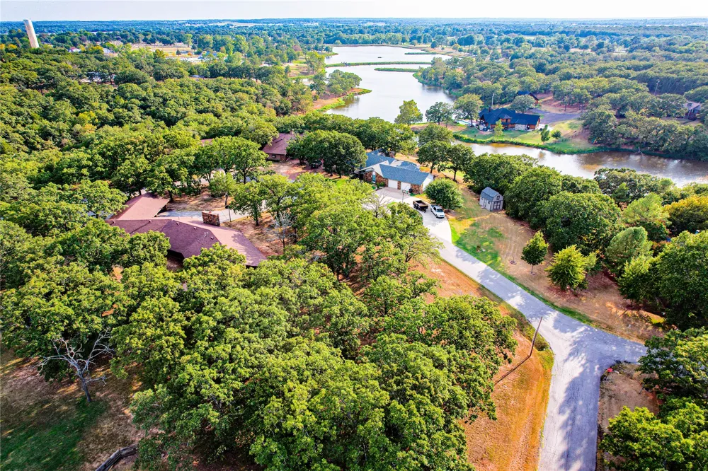 505 S Lakeridge Drive Bristow, OK 74010