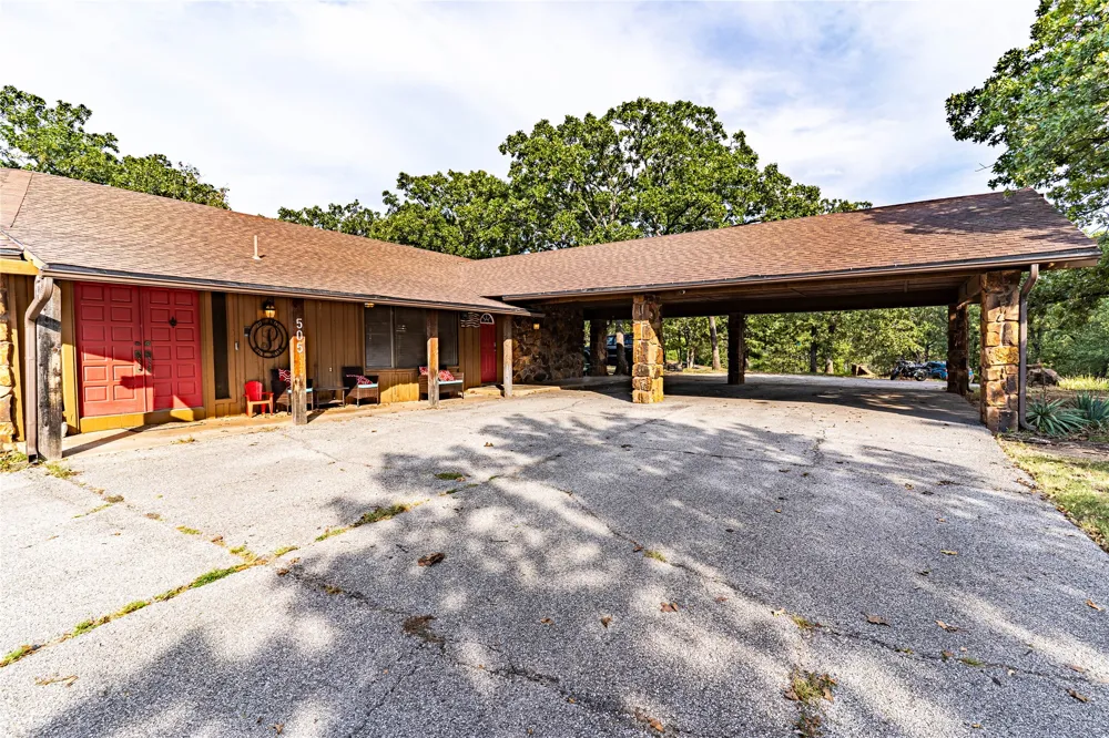 505 S Lakeridge Drive Bristow, OK 74010