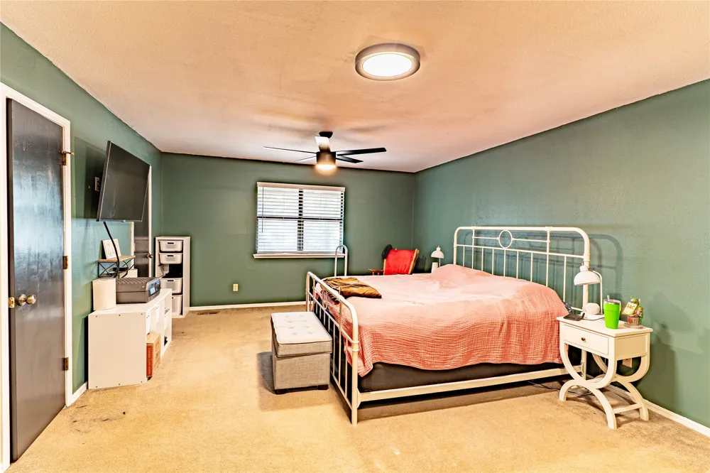505 S Lakeridge Drive Bristow, OK 74010