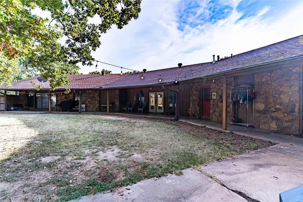 505 S Lakeridge Drive Bristow, OK 74010