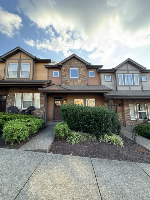 520 Swiss Ave