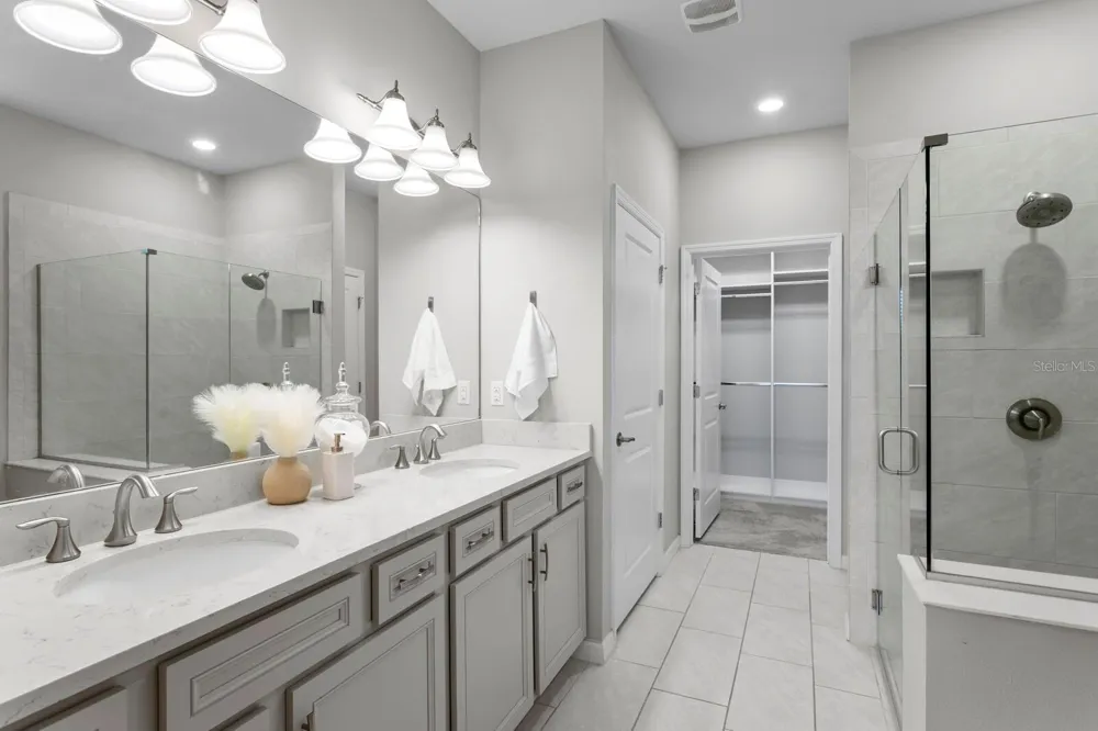 18908 WILLOWMORE CEDAR DRIVE Lutz, FL 33558