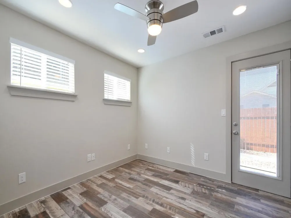 3141 E 12th Street #C Austin, TX 78702