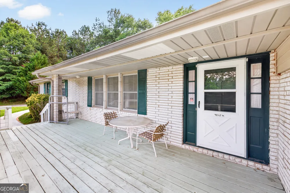 1981 Lee Peters RD Loganville, GA 30052