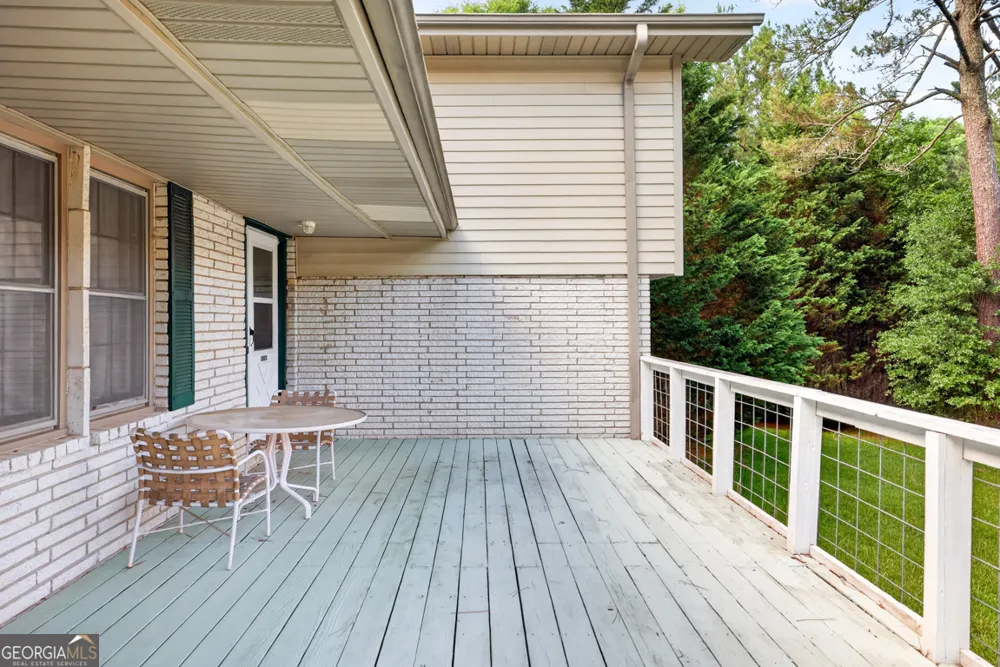 1981 Lee Peters RD Loganville, GA 30052