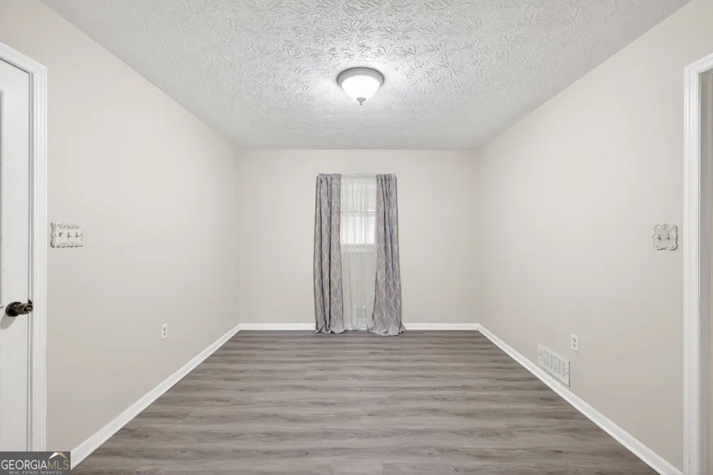 1981 Lee Peters RD Loganville, GA 30052
