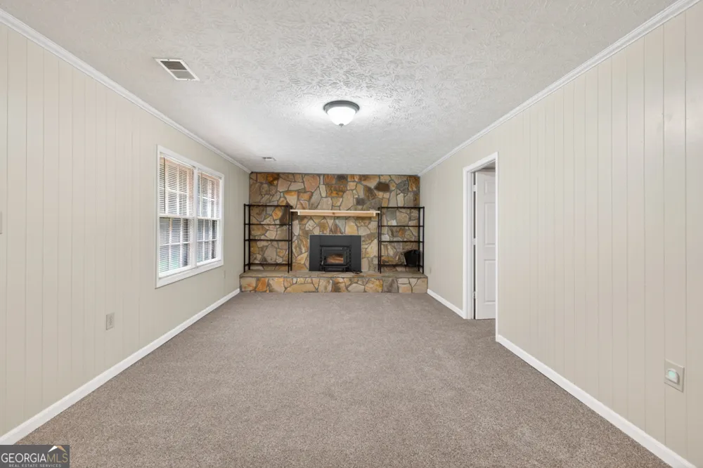 1981 Lee Peters RD Loganville, GA 30052