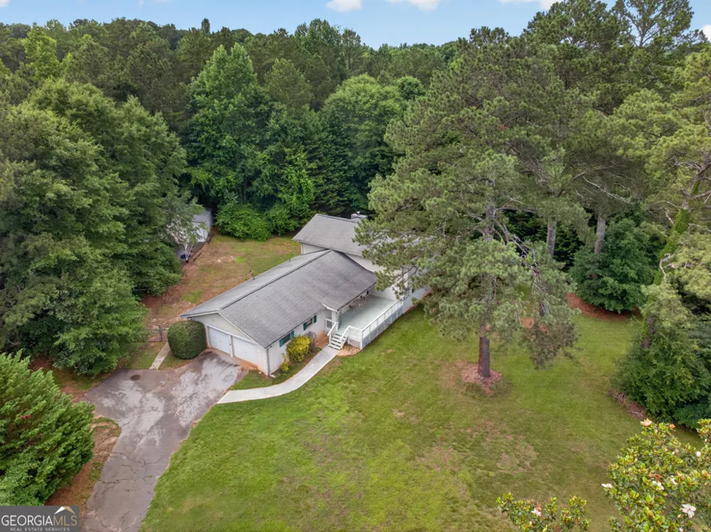 1981 Lee Peters RD Loganville, GA 30052
