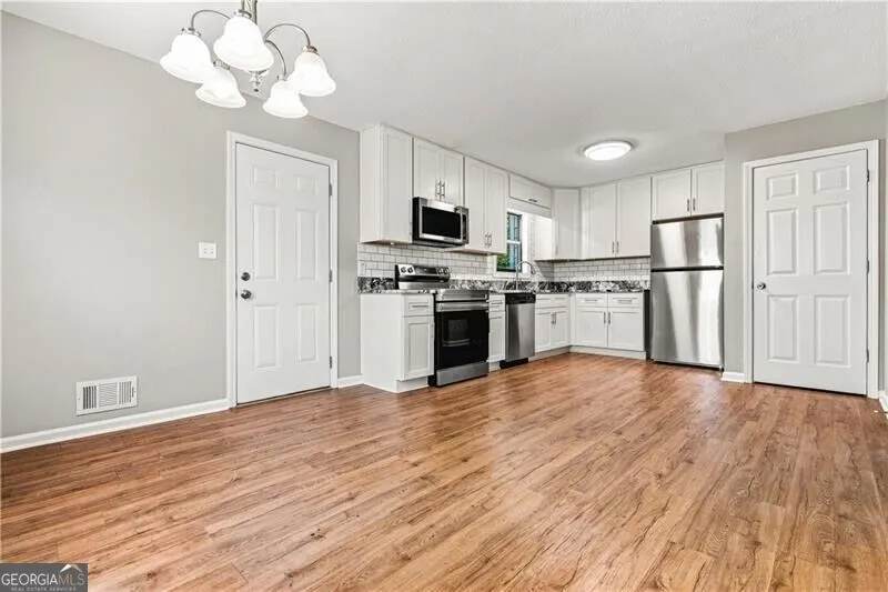 3824 Wyntuck CIR Kennesaw, GA 30152