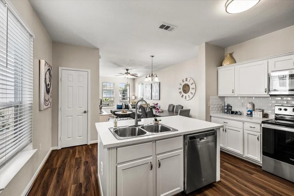 1223 Avenue M Galveston, TX 77550