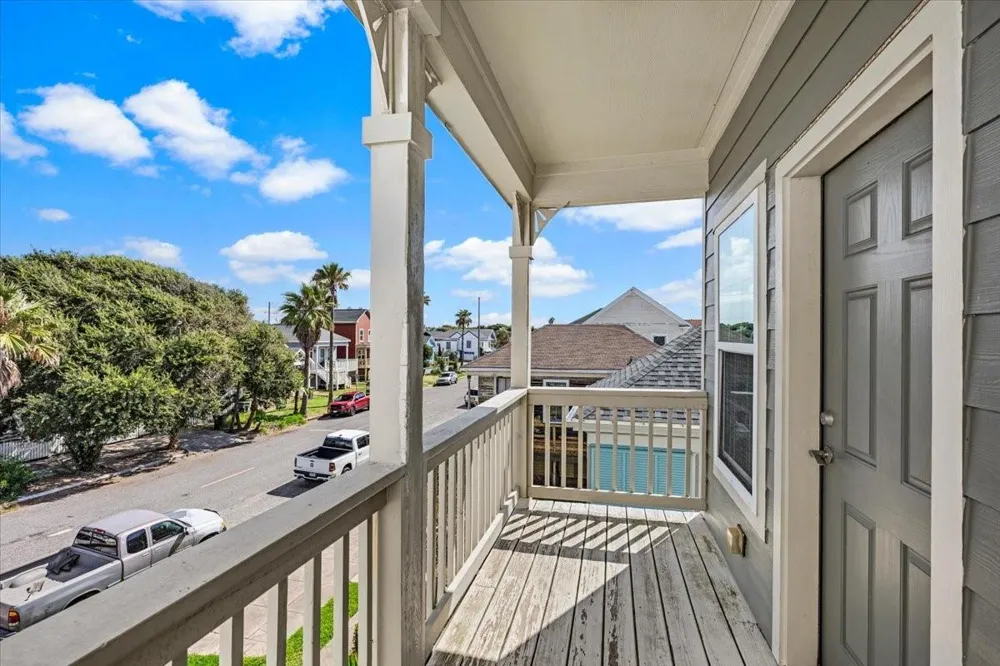 1223 Avenue M Galveston, TX 77550