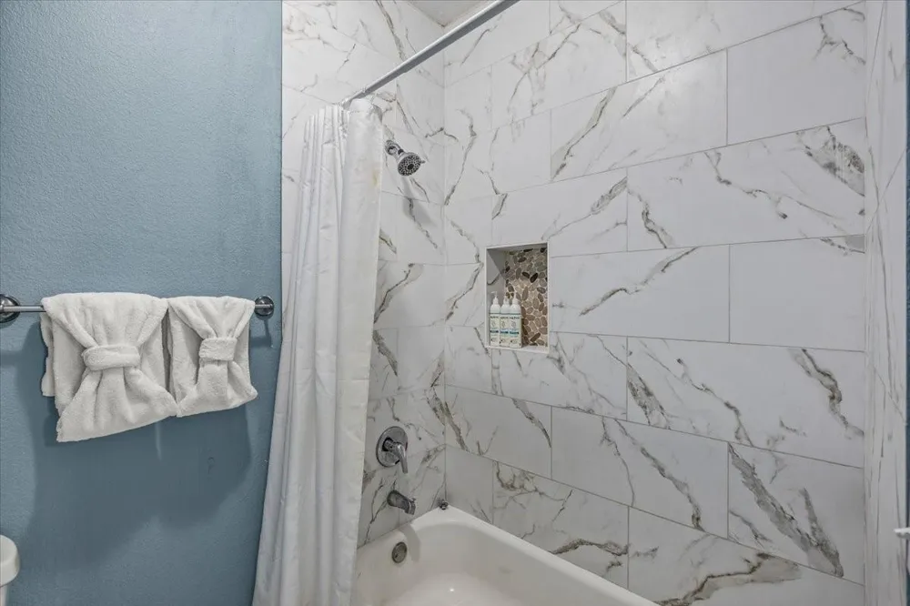 1223 Avenue M Galveston, TX 77550