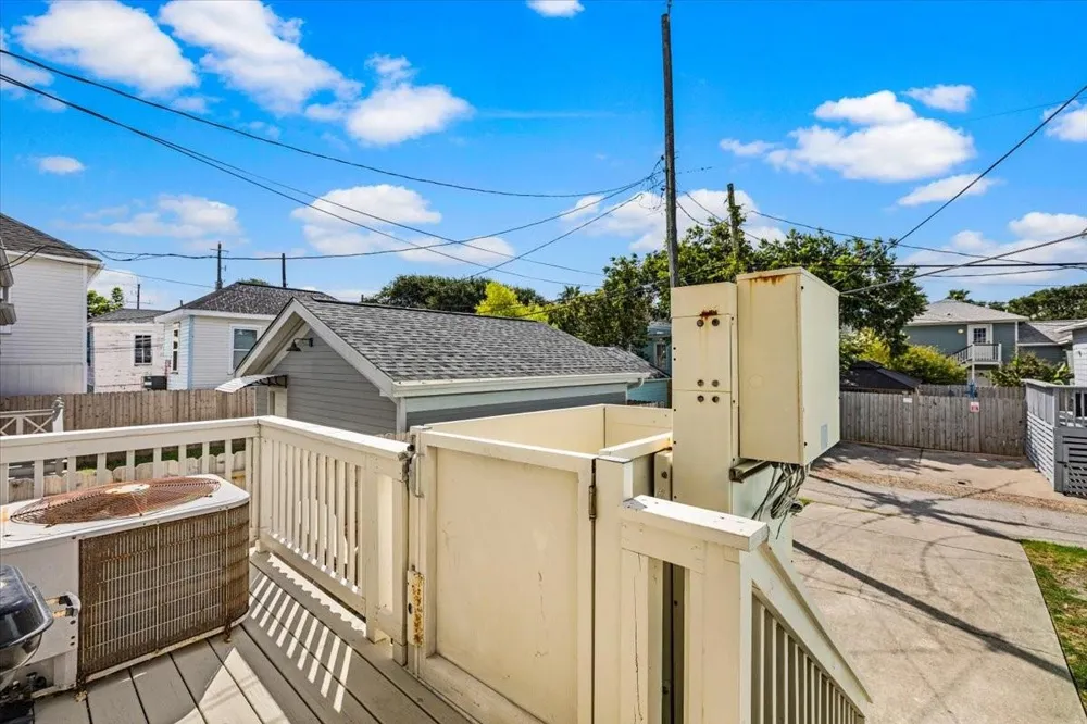 1223 Avenue M Galveston, TX 77550
