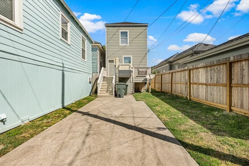 1223 Avenue M Galveston, TX 77550