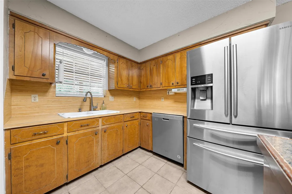 15856 Dewberry Lane Conroe, TX 77302