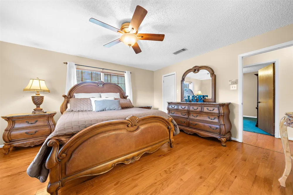 15856 Dewberry Lane Conroe, TX 77302