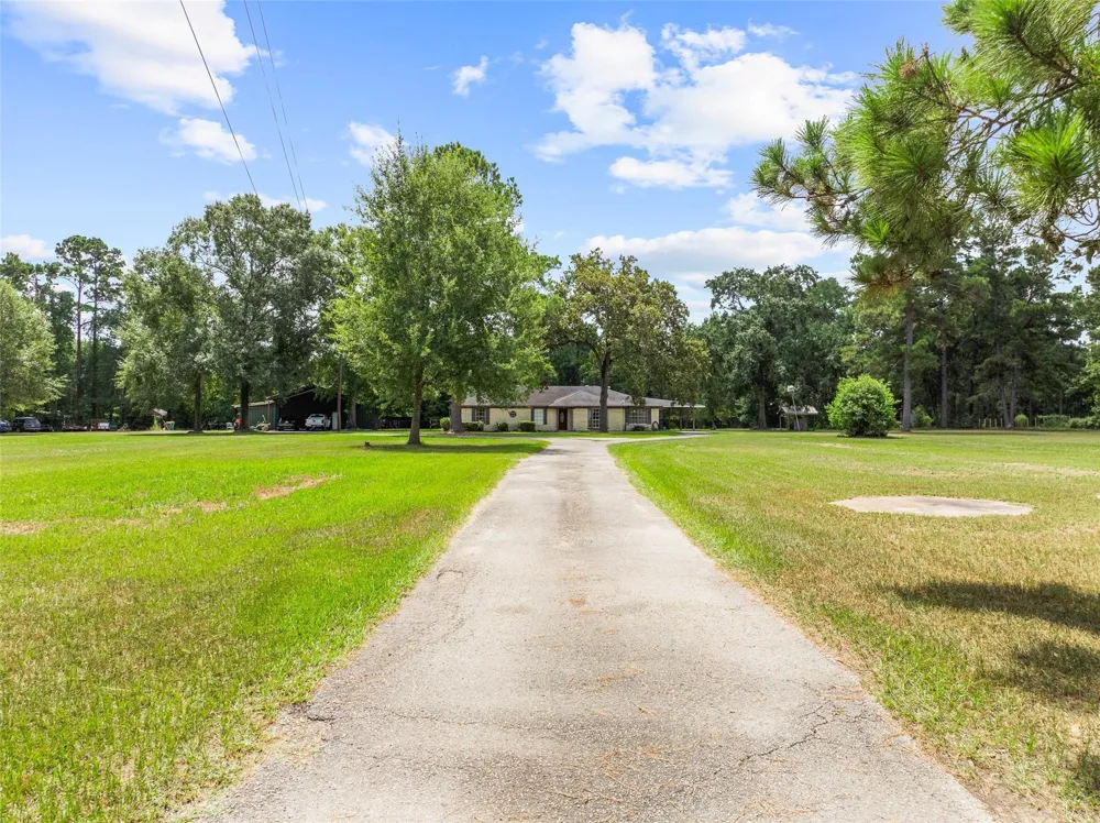 15856 Dewberry Lane Conroe, TX 77302