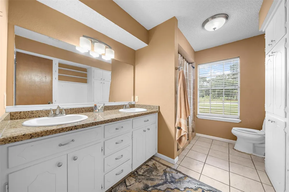 15856 Dewberry Lane Conroe, TX 77302
