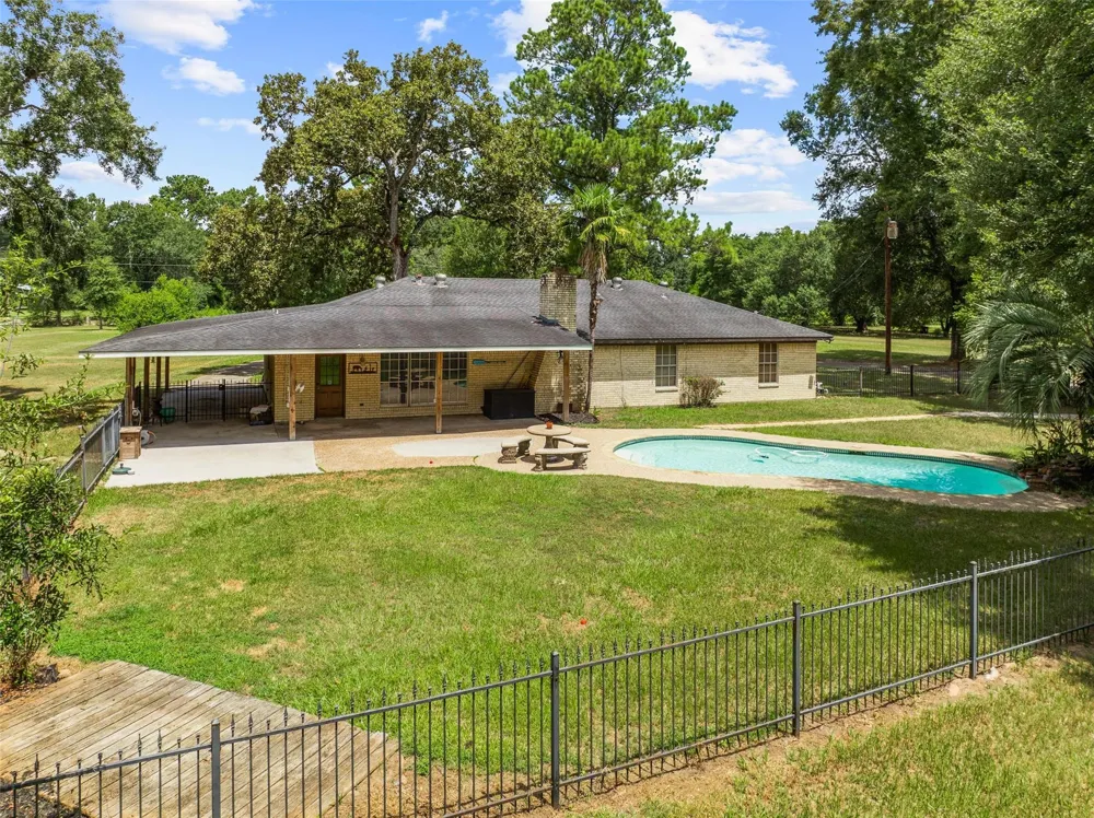 15856 Dewberry Lane Conroe, TX 77302