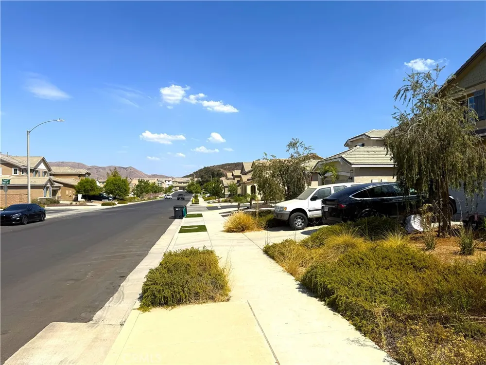 11241 Guffey Ranch Corona, CA 92883