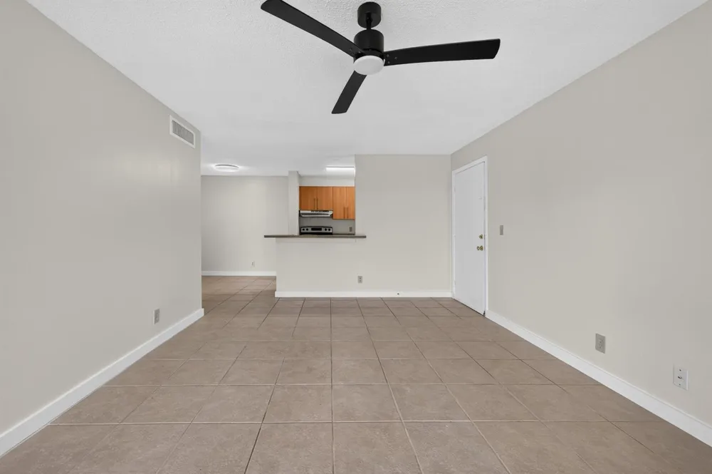 10717 E Cleary Boulevard E #106 Plantation, FL 33324