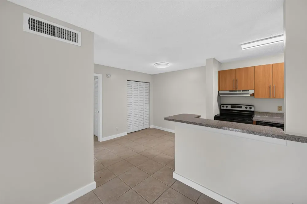 10717 E Cleary Boulevard E #106 Plantation, FL 33324