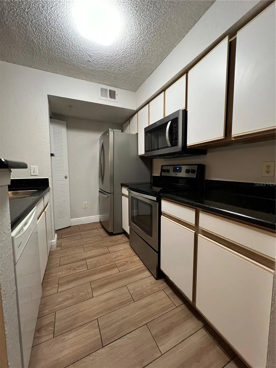 2216 GRAND CAYMAN COURT #1435 Kissimmee, FL 34741