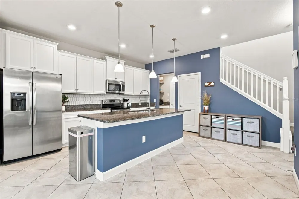 3207 PAINTED BLOSSOM COURT Lutz, FL 33558
