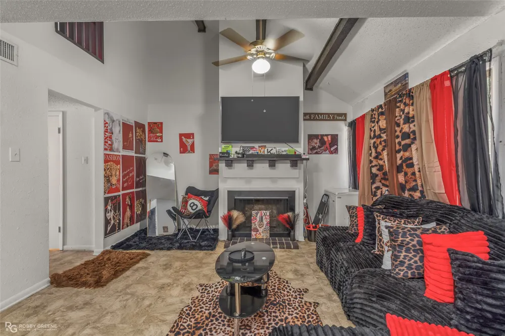 748 Highland Square Drive Shreveport, LA 71107