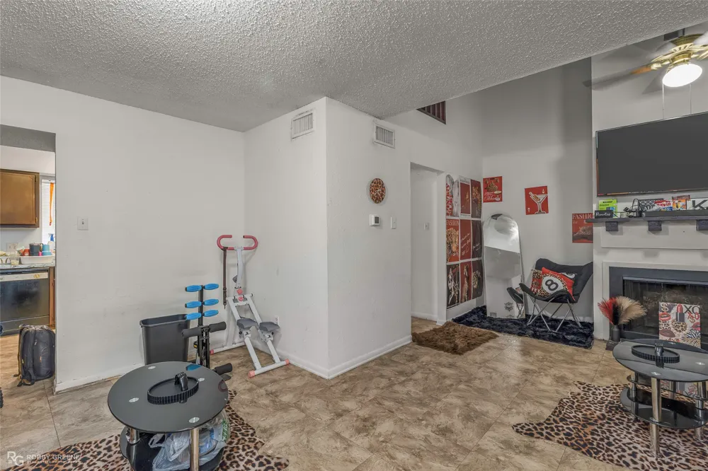 748 Highland Square Drive Shreveport, LA 71107