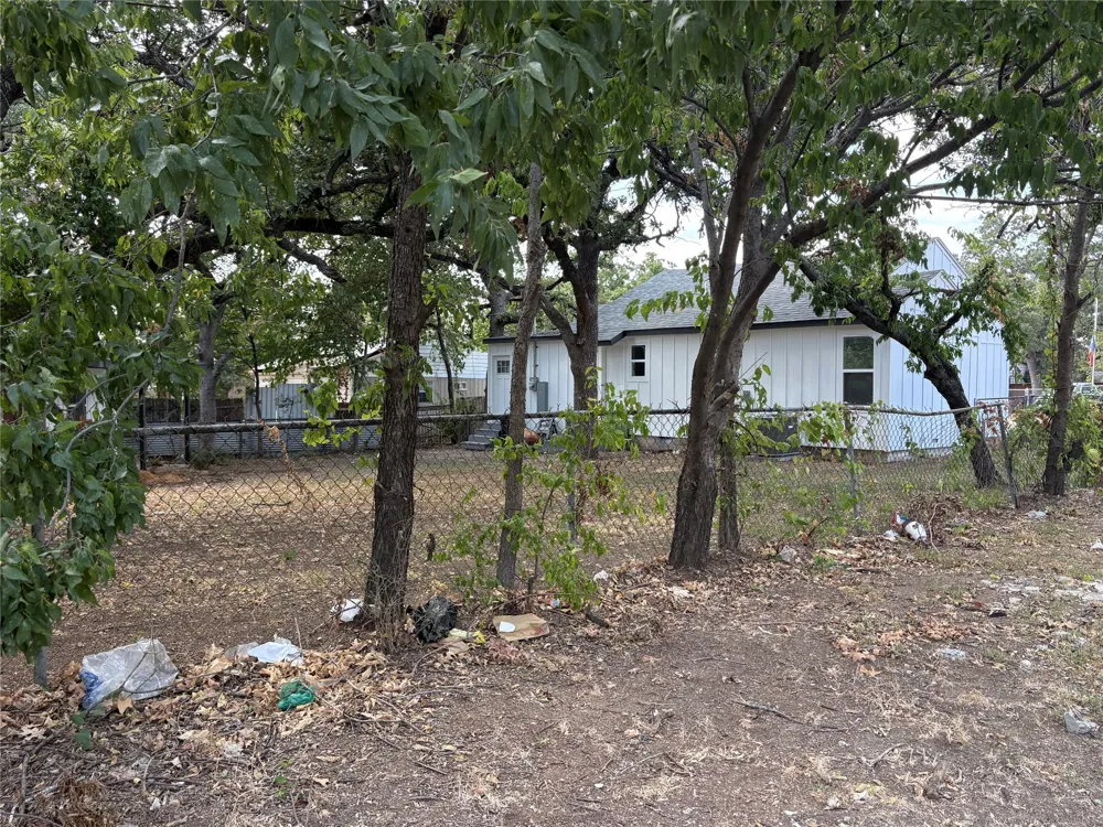 5536 Greenlee Street Fort Worth, TX 76112