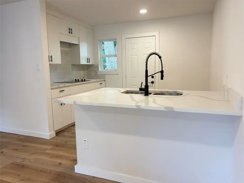 5536 Greenlee Street Fort Worth, TX 76112
