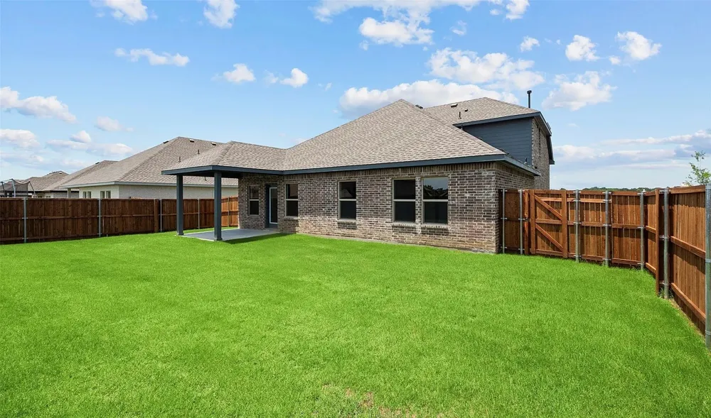 549 Ridgewood Drive Van Alstyne, TX 75495