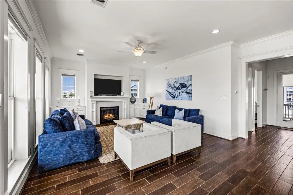 11406 Beachside Galveston, TX 77554