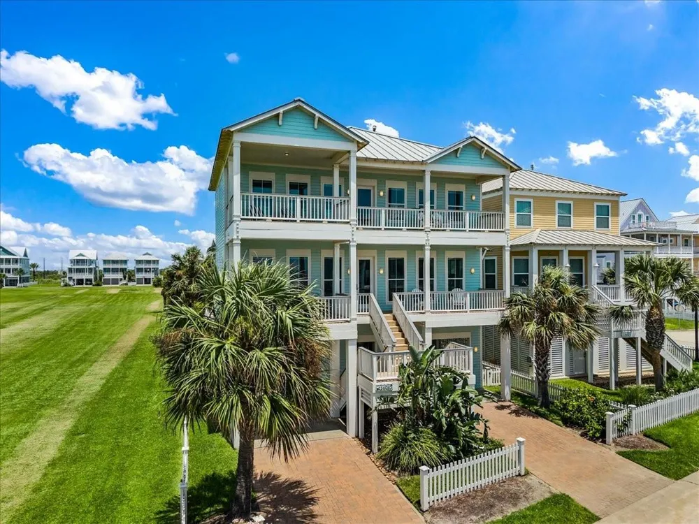 11406 Beachside Galveston, TX 77554
