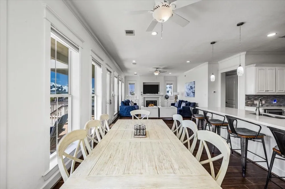 11406 Beachside Galveston, TX 77554