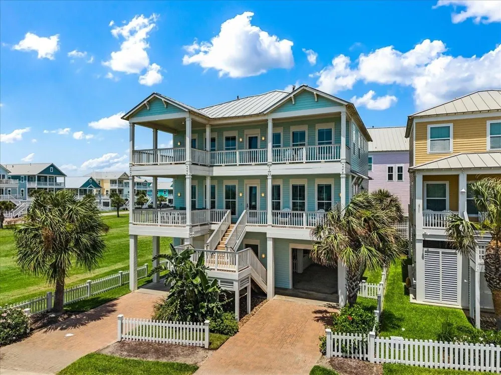 11406 Beachside Galveston, TX 77554