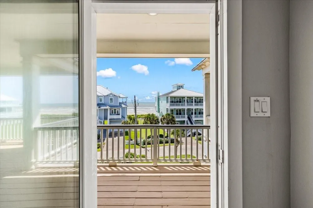 11406 Beachside Galveston, TX 77554