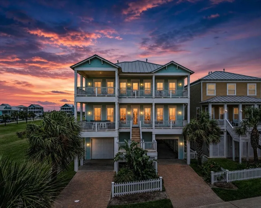 11406 Beachside Galveston, TX 77554