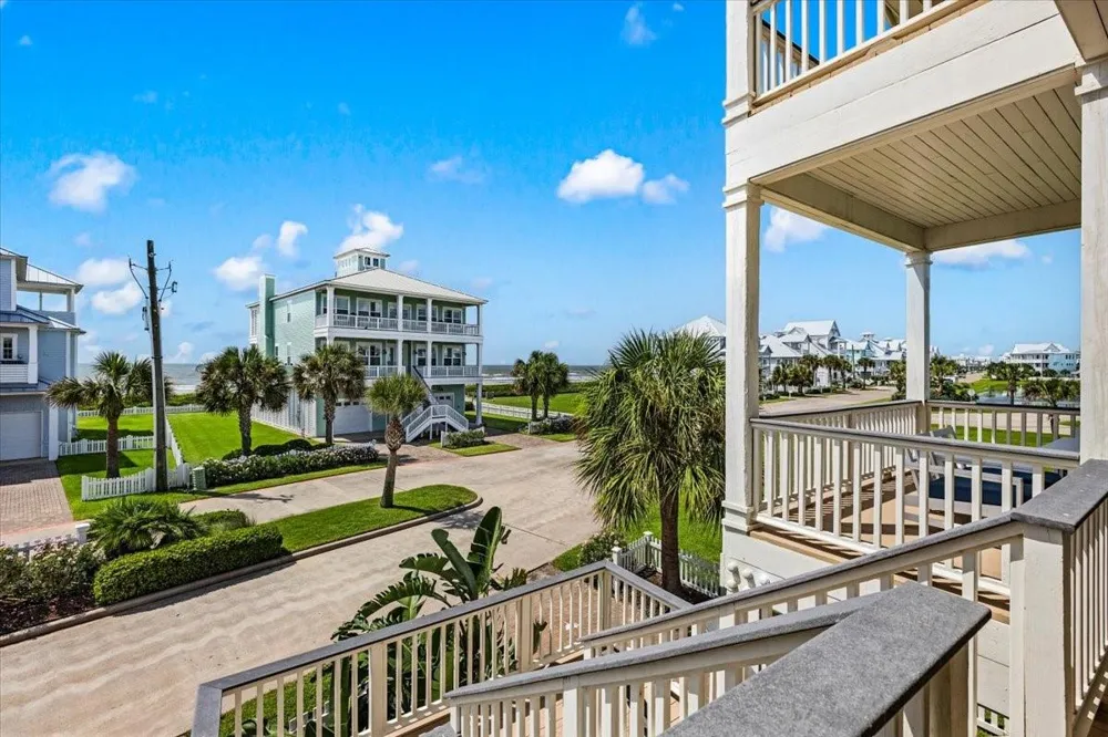 11406 Beachside Galveston, TX 77554
